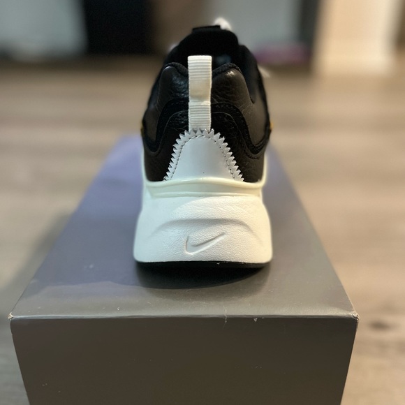 Nike SERENA WILLIAMS DESIGN - Picture 6 of 11